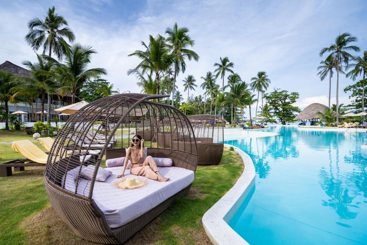 Eden Beach Khaolak Resort And Spa A Lopesan Collection Hotel - Sha Extra Plus Кхаулак Экстерьер фото The swimming pool at the resort