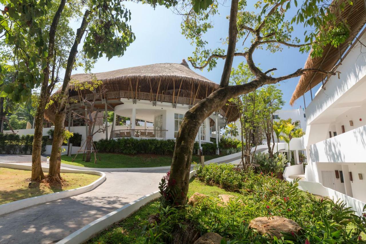 Eden Beach Khaolak Resort And Spa A Lopesan Collection Hotel - Sha Extra Plus Кхаулак Экстерьер фото The resort's lobby