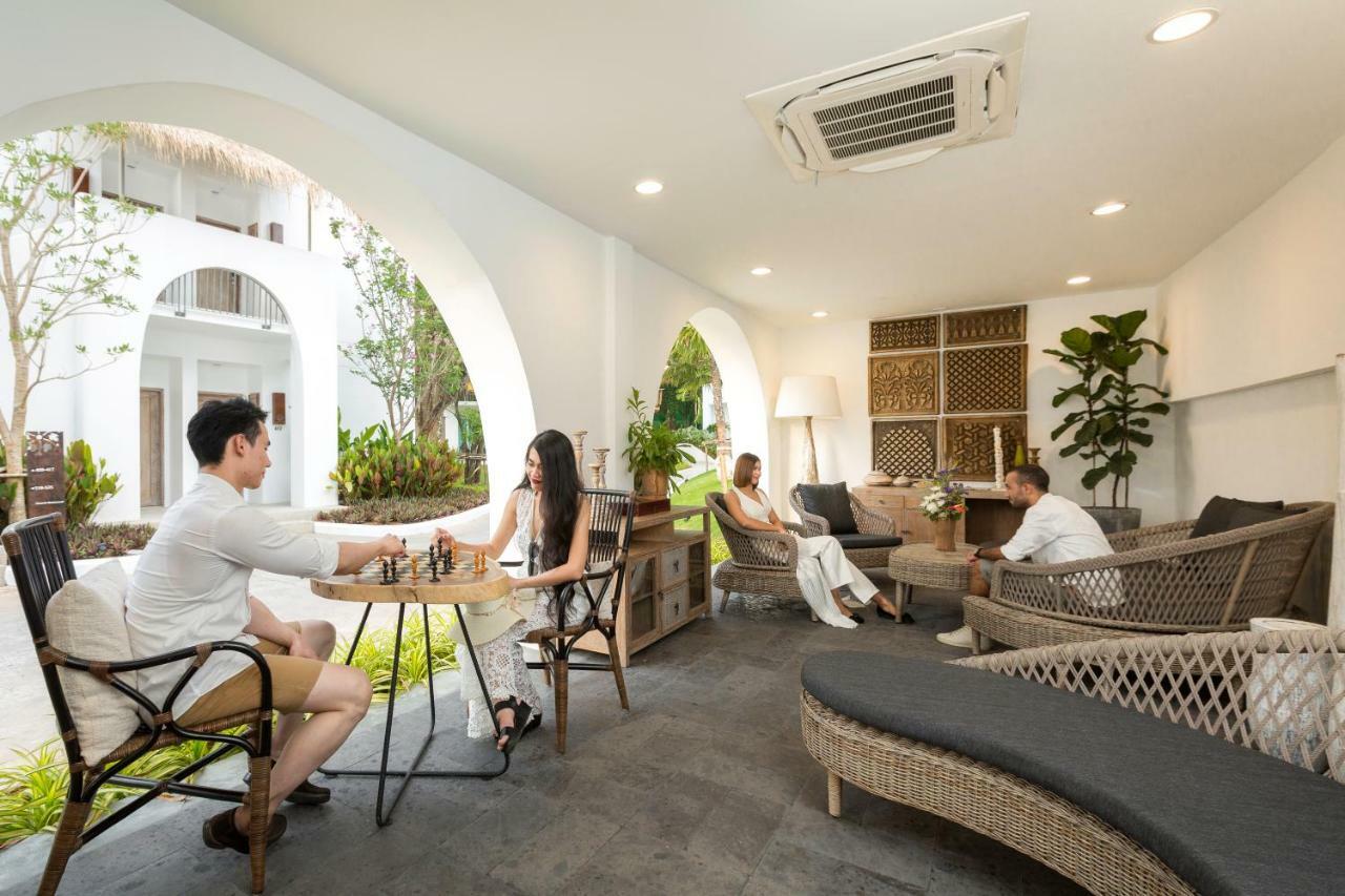 Eden Beach Khaolak Resort And Spa A Lopesan Collection Hotel - Sha Extra Plus Кхаулак Экстерьер фото The interior of the hotel